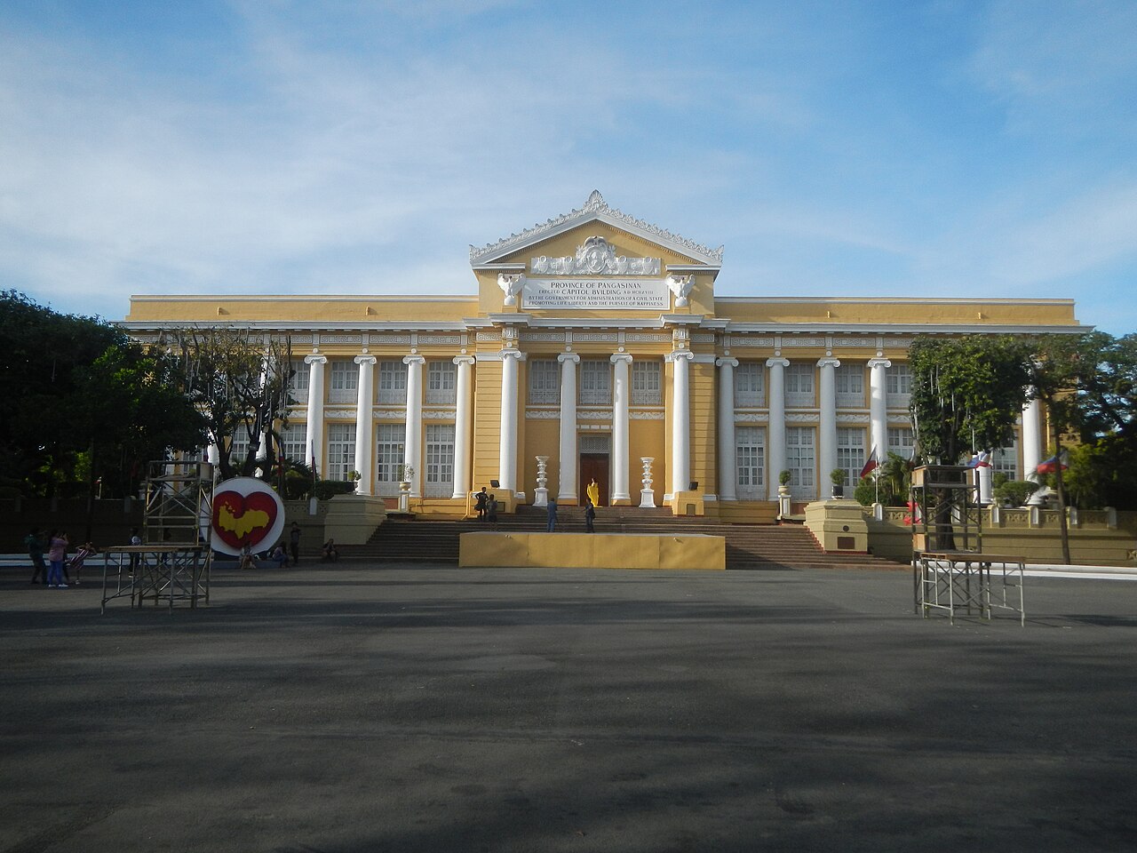 Neoclassical capitol