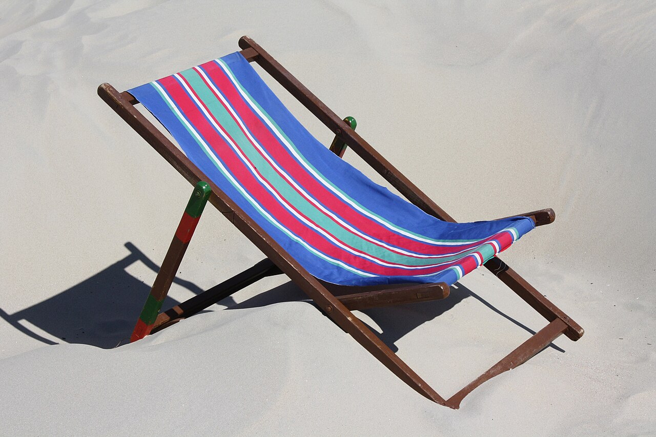 Beach deck chair